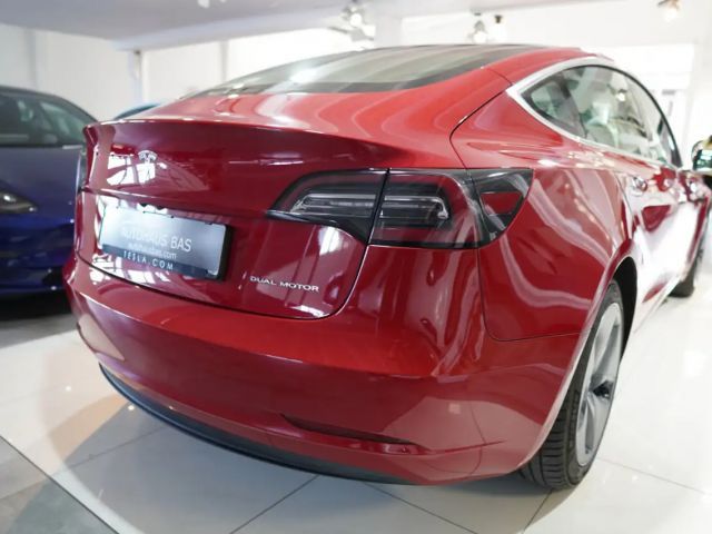 Tesla Model 3 AWD Long Range