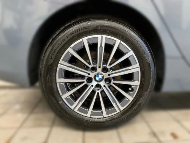 BMW 218 218d Active Tourer Sedan