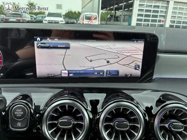 Mercedes-Benz A 180 AMG Line