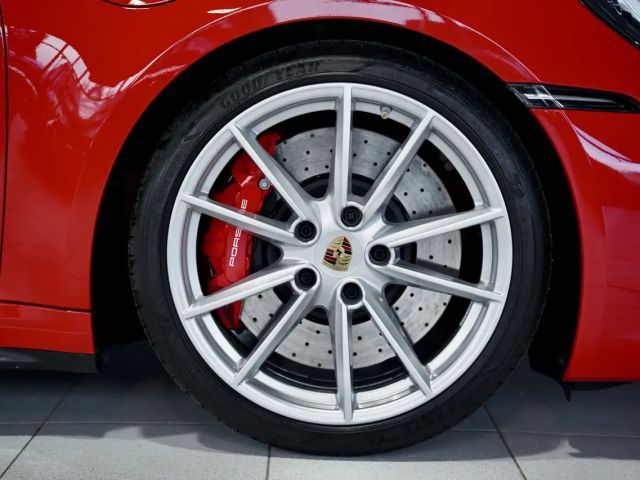 Porsche 911 Carrera Coupé GTS