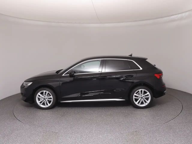 Audi A3 30 TFSI Sedan