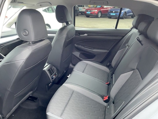 Volkswagen Golf 1.5 eTSI DSG