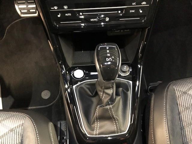 Volkswagen T-Cross 1.5 TSI ACT DSG R-Line