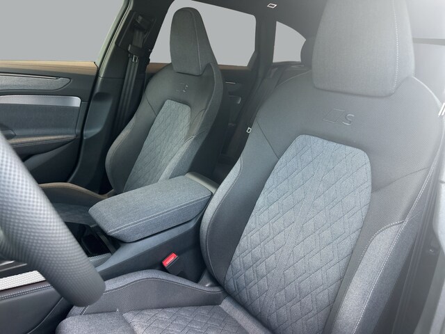 Audi A6 Avant Quattro S-Tronic