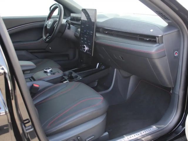 Ford Mustang Mach-E AWD Extended range