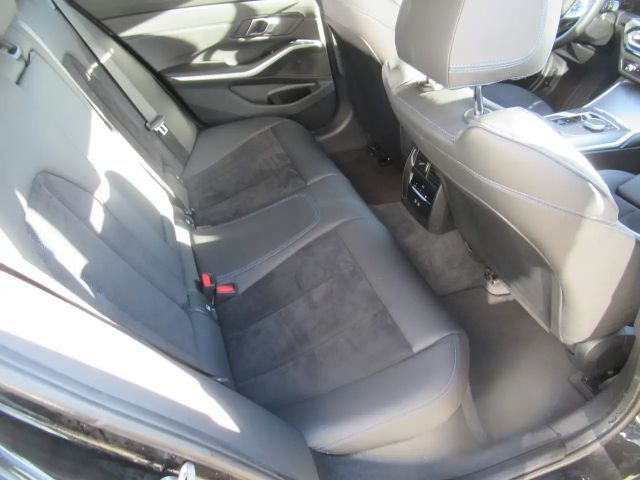 BMW 320 320d M-Sport xDrive