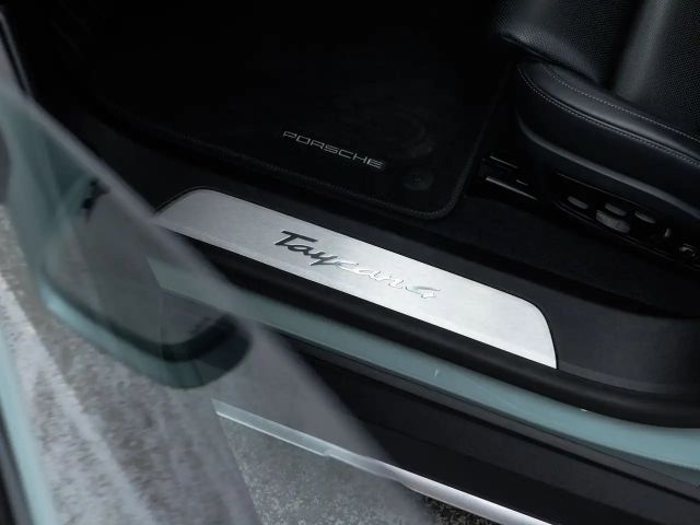 Porsche Taycan 4 Cross Turismo