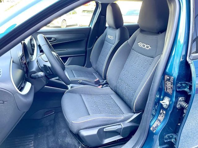 Fiat 600e Hybrid 100 6-Gang eDCT RED