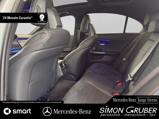 Mercedes-Benz C 200 AMG Line Sedan