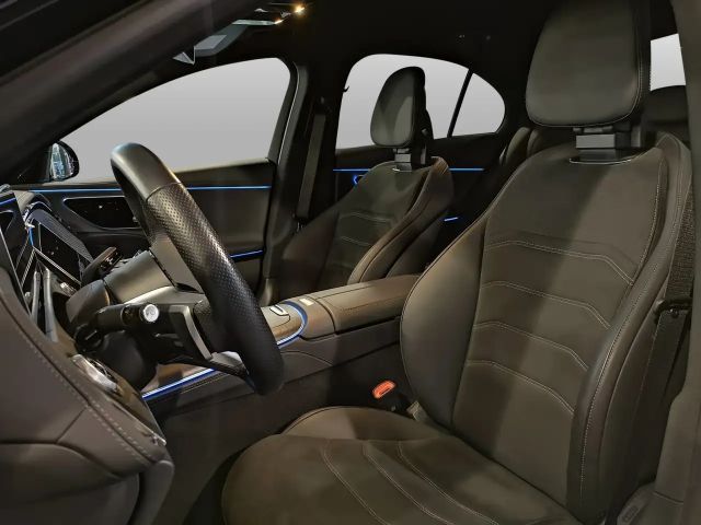 Mercedes-Benz E 200 AMG Line Sedan