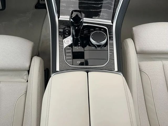 BMW 840 840i Sedan xDrive