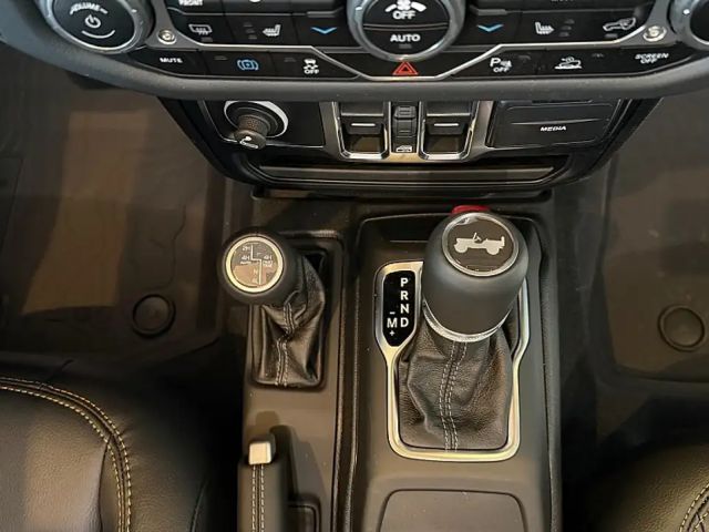 Jeep Wrangler 4xe Sahara