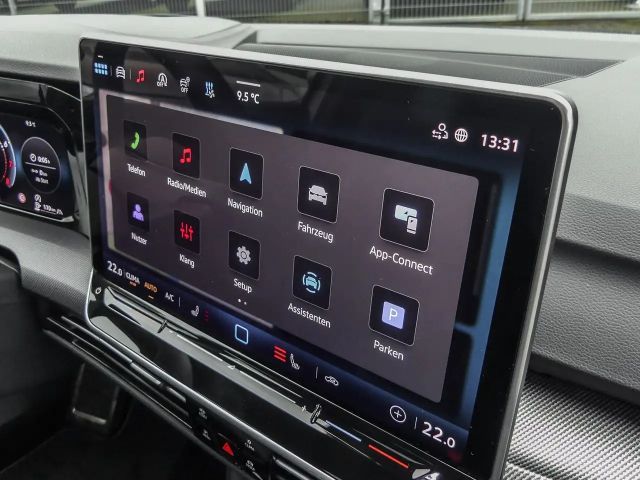 Volkswagen Golf 2.0 TSI Golf VIII Variant