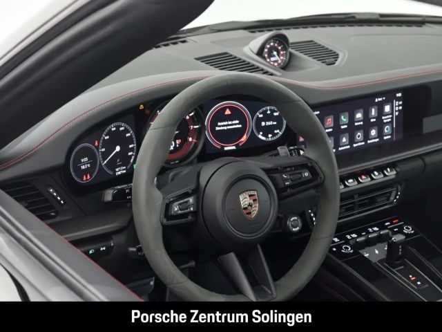 Porsche 992 Cabrio Carrera GTS