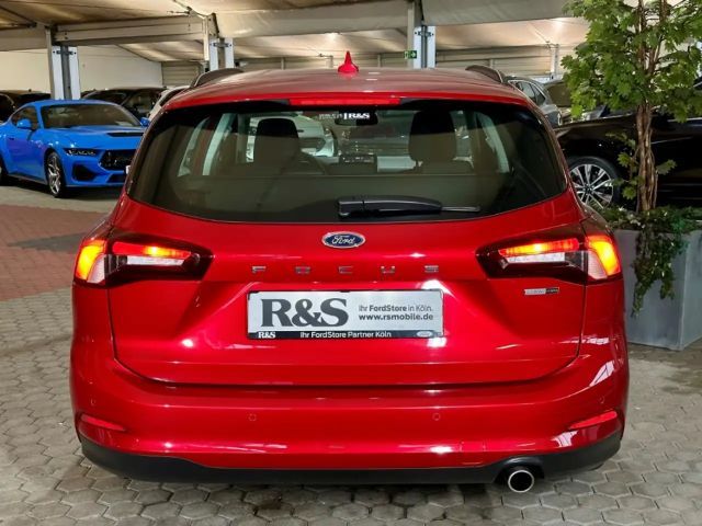 Ford Focus Cool & Connect