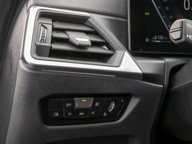 BMW 330 330e M-Sport Touring xDrive