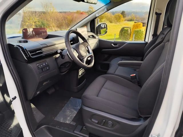 Hyundai Staria Trend