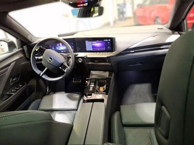 Opel Astra Sports Tourer Ultimate