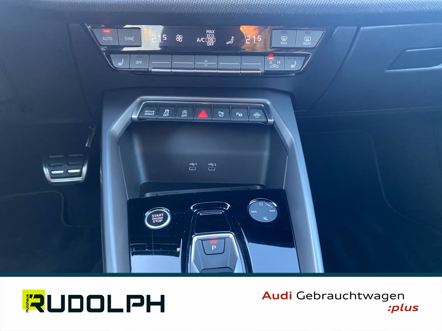 Audi A3 35 TFSI S-Line S-Tronic Sedan