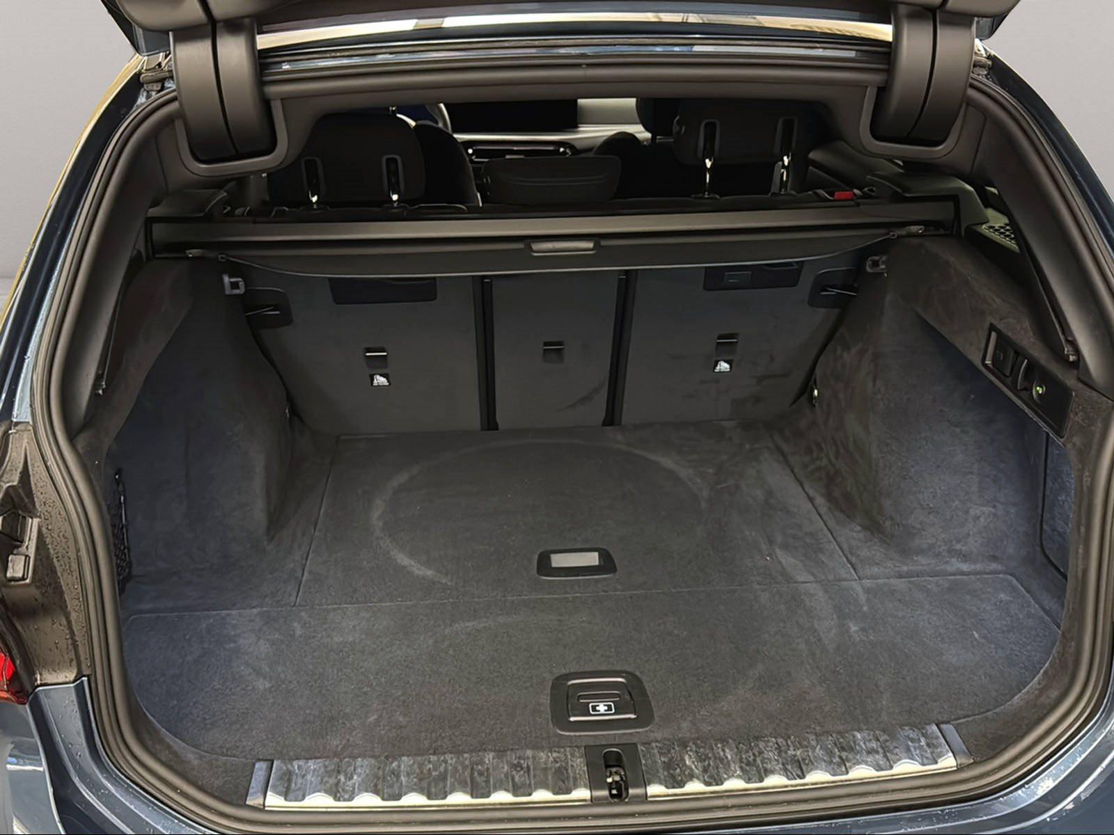 BMW 320 320d Touring