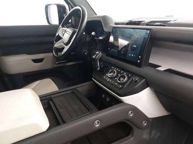 Land Rover Defender 110 D300 Dynamic HSE