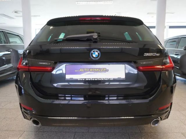 BMW 320 320e Touring