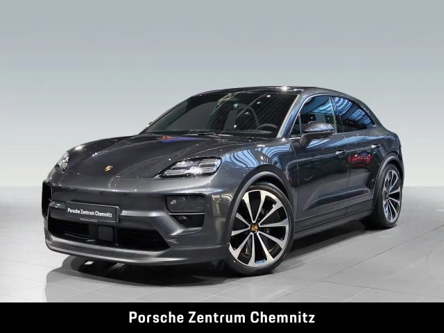 Porsche Macan 4