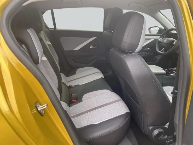 Opel Astra Business Elegance