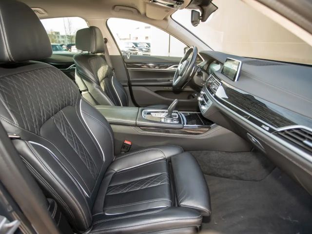 BMW 740 Sedan xDrive