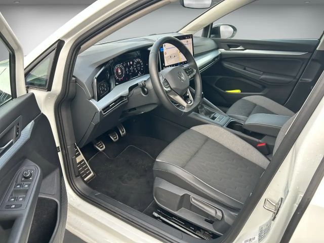 Volkswagen Golf 1.5 TSI DSG