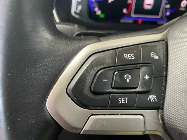 Volkswagen Passat 1.5 TSI Business DSG Variant