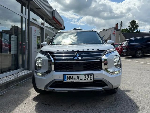 Mitsubishi Outlander 4WD PHEV