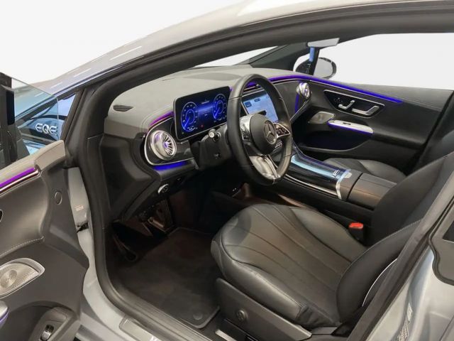 Mercedes-Benz EQE 300 Sedan