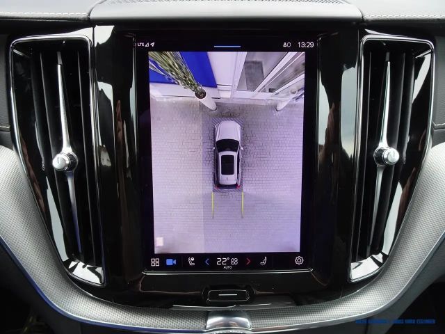 Volvo XC60 AWD Geartronic R-Design