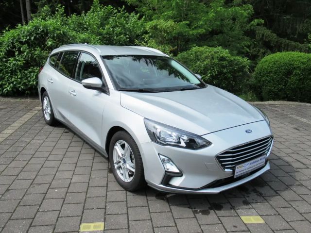 Ford Focus Cool & Connect EcoBoost Wagon