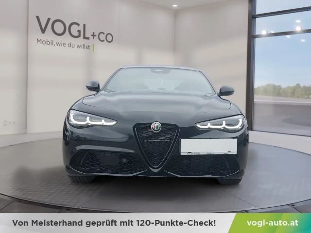 Alfa Romeo Giulia AWD