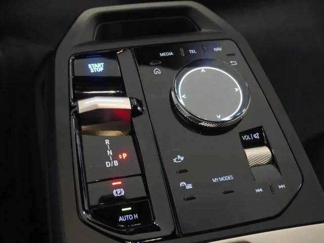 BMW iX xDrive40