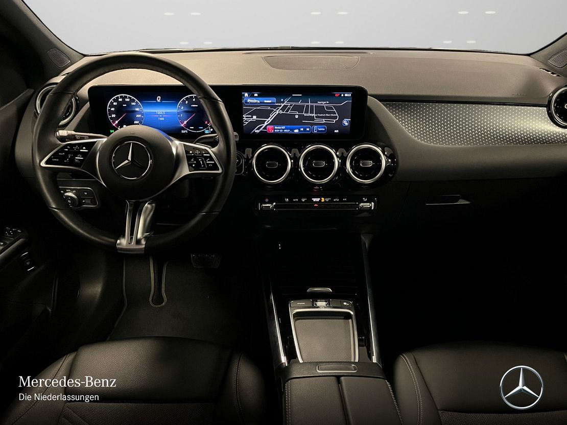 Mercedes-Benz B 200 Sedan