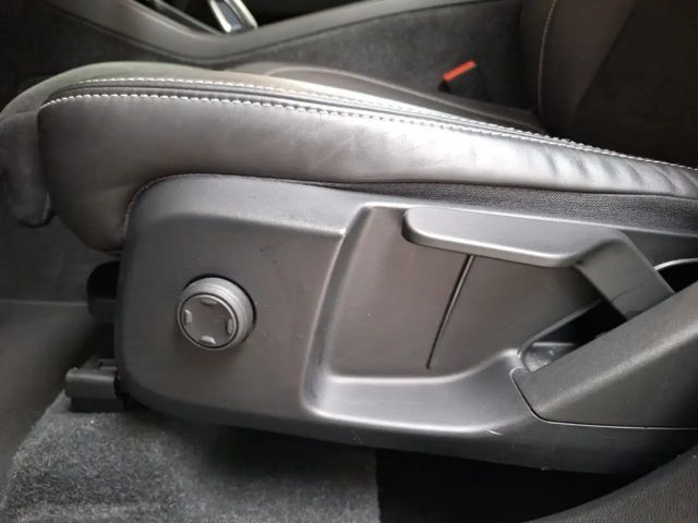 Volvo XC40 R-Design T3