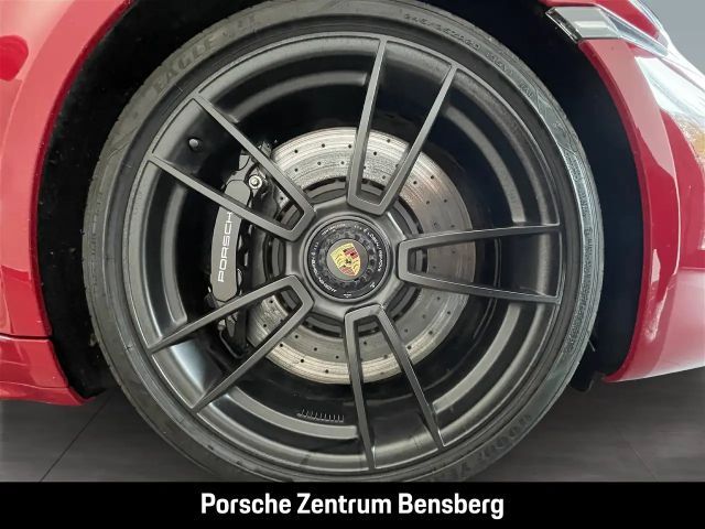 Porsche 992 4 Cabrio GTS Targa