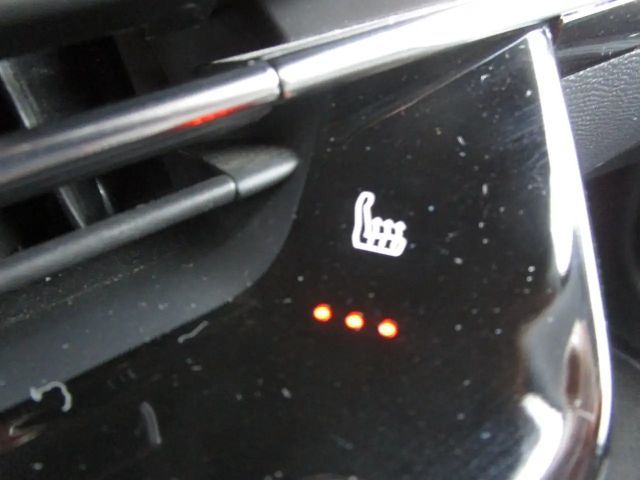 Peugeot E-2008 Active Pack