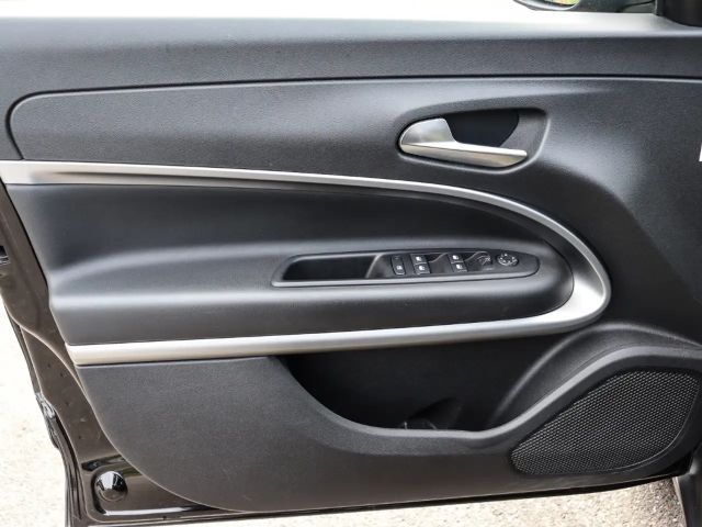 Jeep Avenger Full-Electric Summit