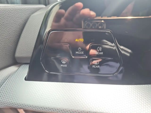 Volkswagen Golf 1.5 eTSI Golf VIII Variant