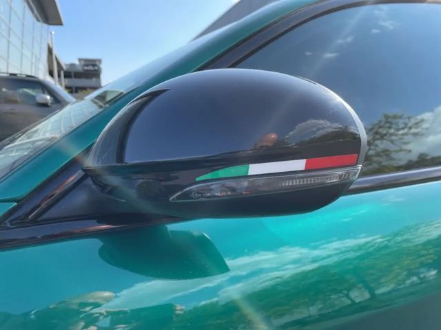 Alfa Romeo Giulia AT8 Q4 Turbo