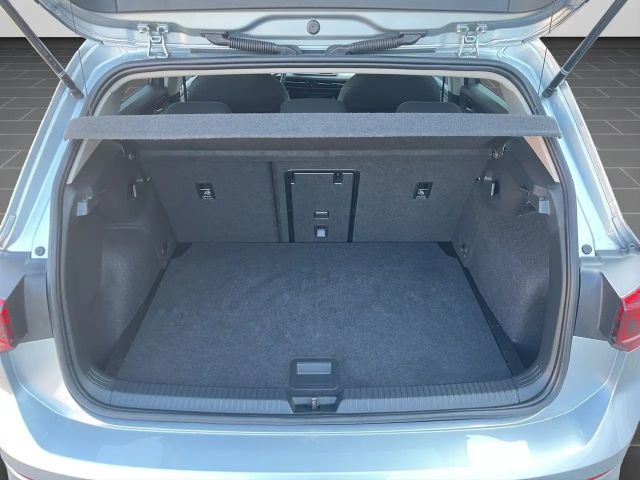 Volkswagen Golf 1.5 eTSI DSG Golf VIII Life