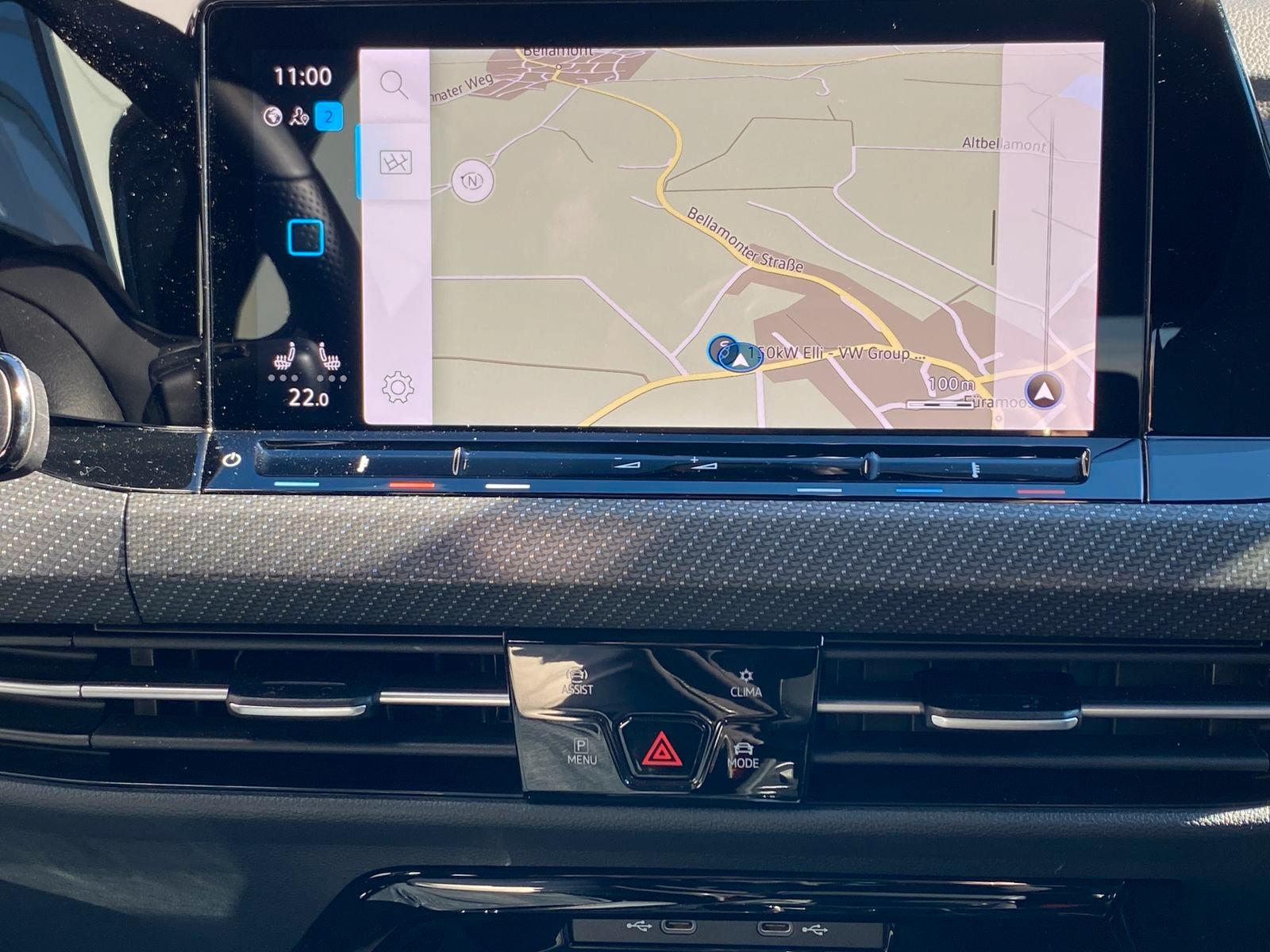 Volkswagen Golf 1.5 eTSI DSG Golf VIII R-Line