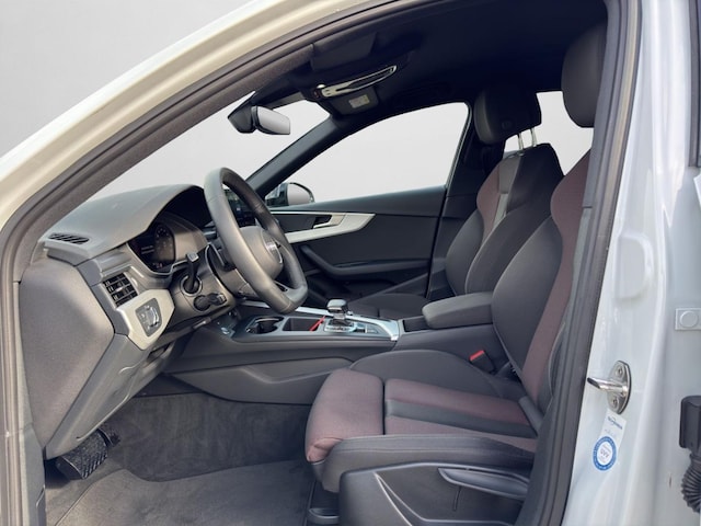 Audi A4 35 TFSI Avant S-Line S-Tronic