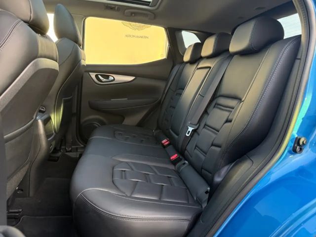 Nissan Qashqai Akari 1.3 160 PS Aut. Panorama 8Fach Bereift Navi