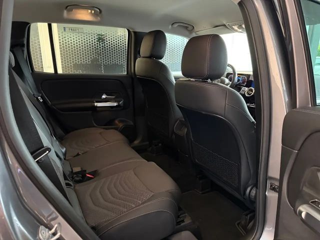 Mercedes-Benz GLB 180 GLB 180 d