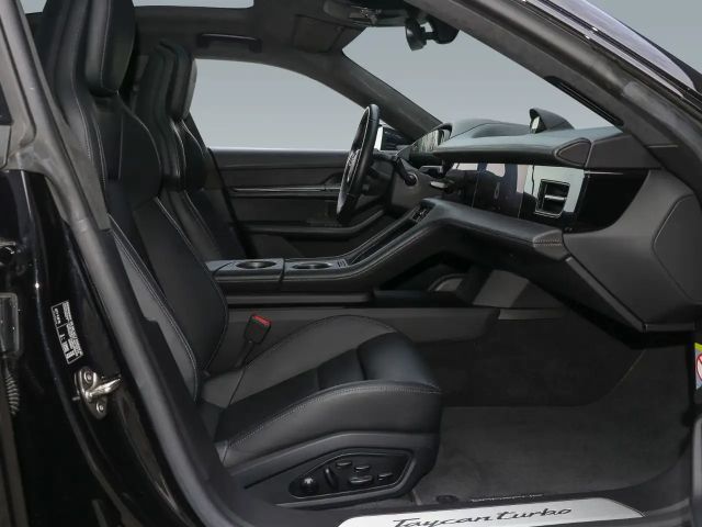 Porsche Taycan Turbo